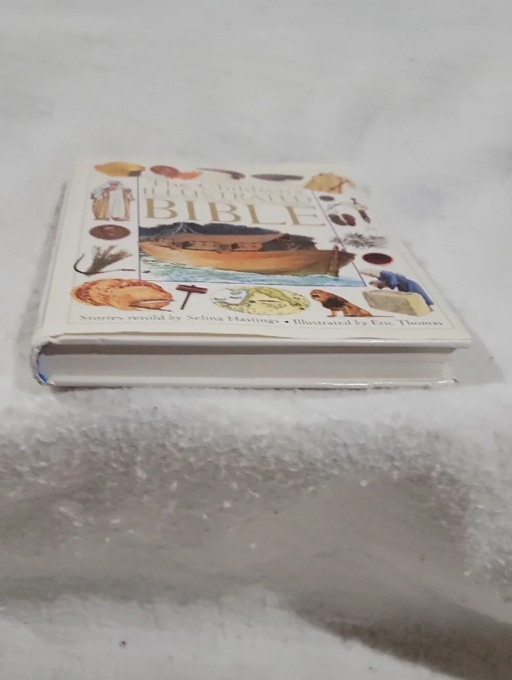 The Children's Illustrated Bible - Hard  Cover
